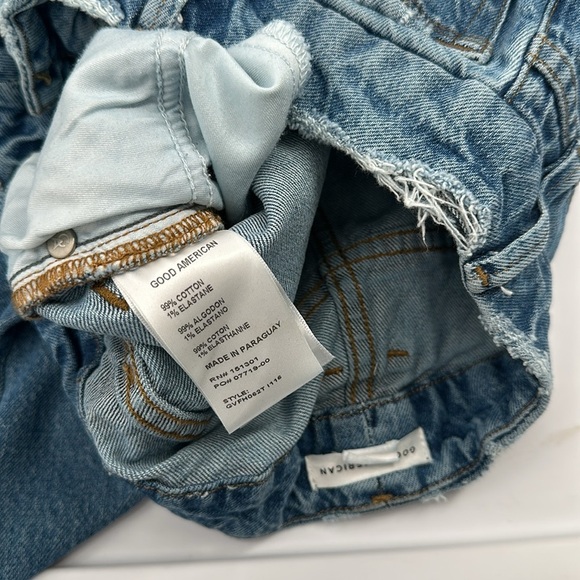 Good American Good Vintage with Frayed Hem 2 - Picture 7 of 8